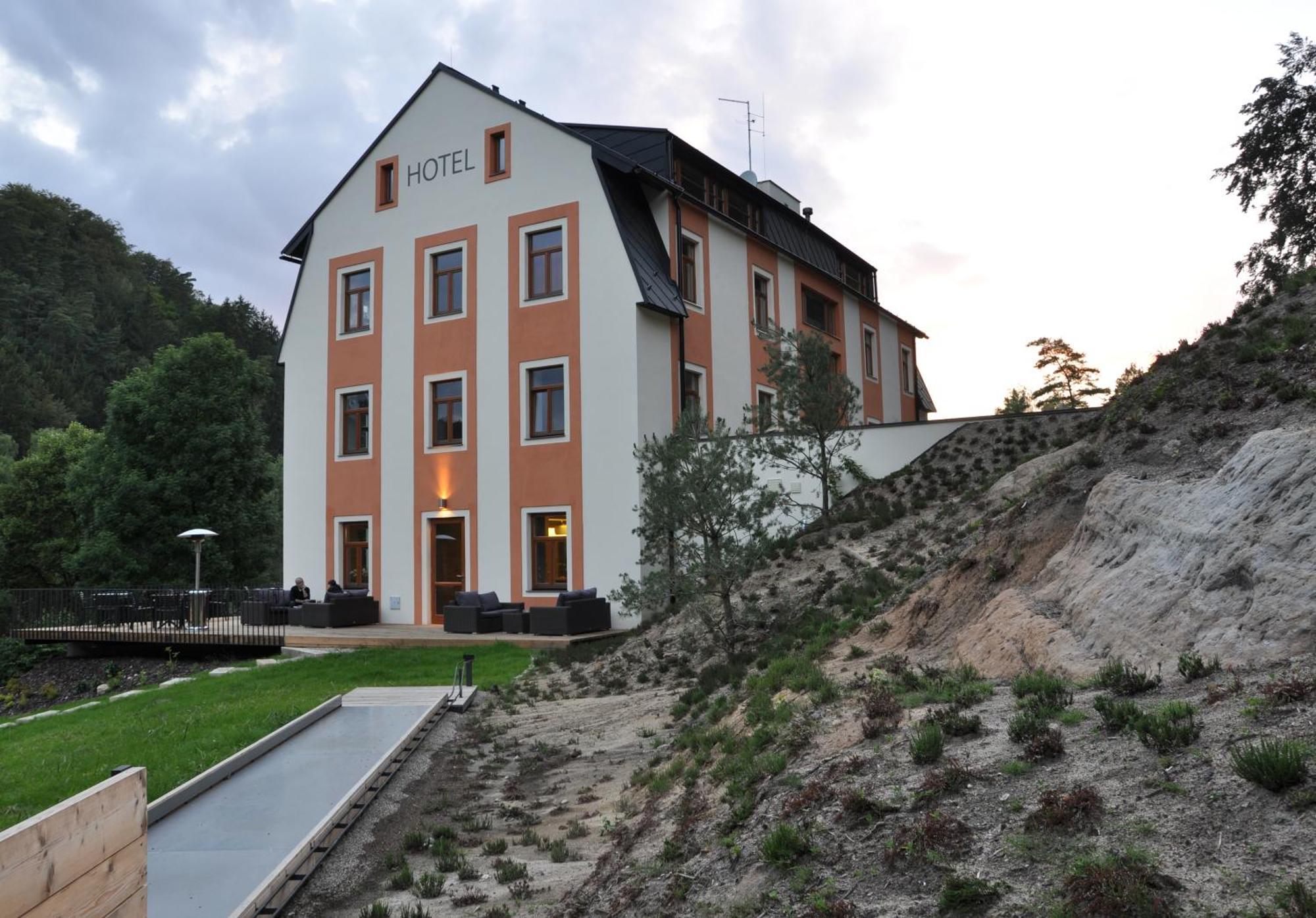 Hotel Kokorin Eksteriør billede